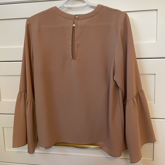 Aritzia bell sleeve blouse - Picture 3 of 4